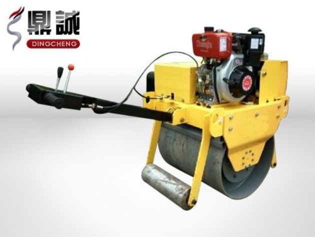 點擊查看詳細信息<br>標題：重型手扶式單鋼輪壓路機 閱讀次數：14145